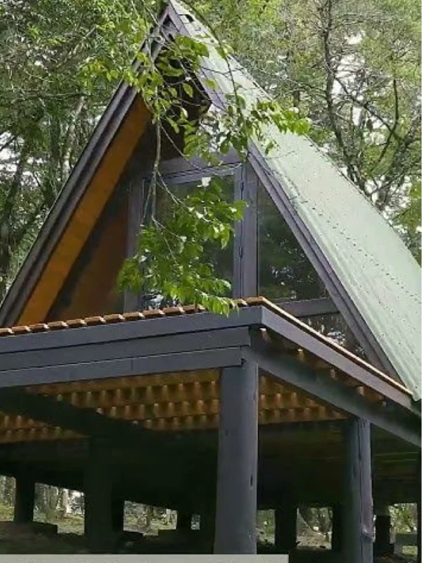 Detalhe estrutura do chalé